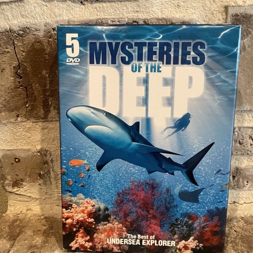 2005 Mysteries of the Deep DVD Series The Best of Undersea Explorer Tin Set